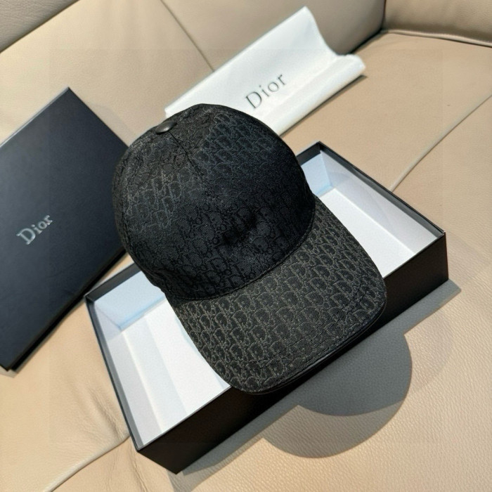 使い勝手良し ディオール コピー 2026SS のDior老花野球帽