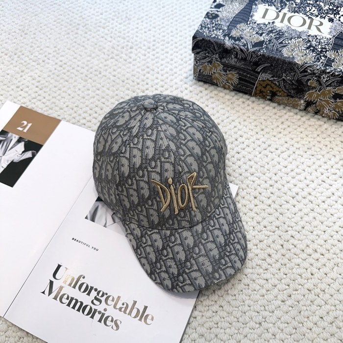 稀少 ディオール スーパーコピー 2026SS のDior刺繍野球帽