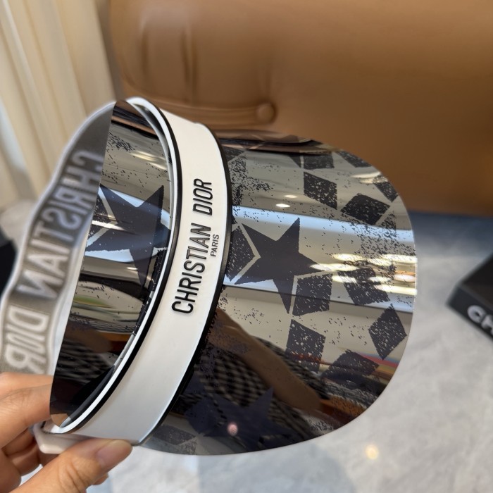 超話題! ディオール 偽物通販 2026SS のDior サンバイザー