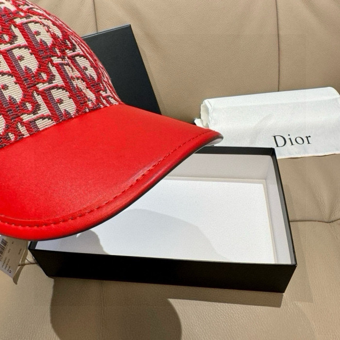 稀少 ディオール コピー 2026SS Diorの老花は皮野球帽
