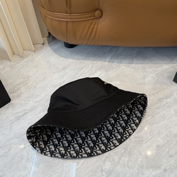 使い勝手良し ディオール n級品 2026SS のDior りょうめん漁夫帽