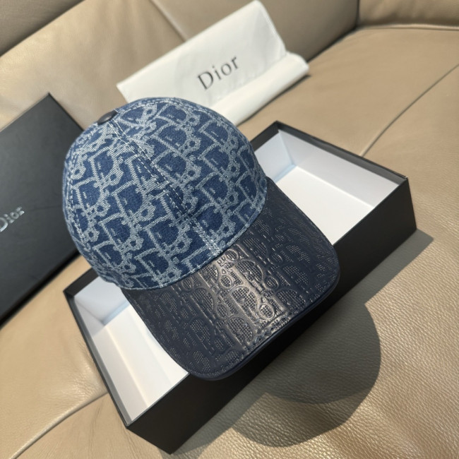 一目惚れ♪ ディオール スーパーコピー 2026SS のDior老花は皮を合わせて野球帽