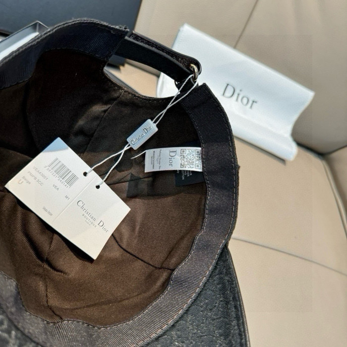 使い勝手良し ディオール コピー 2026SS のDior老花野球帽