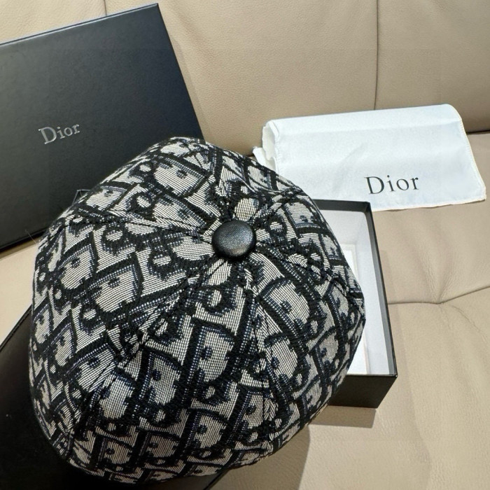 【限定】 ディオール スーパーコピー 2026SS Diorの老花は皮野球帽