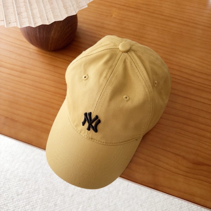 一目惚れ♪  NY スーパーコピー 2026SSの最新刺繍入り野球帽