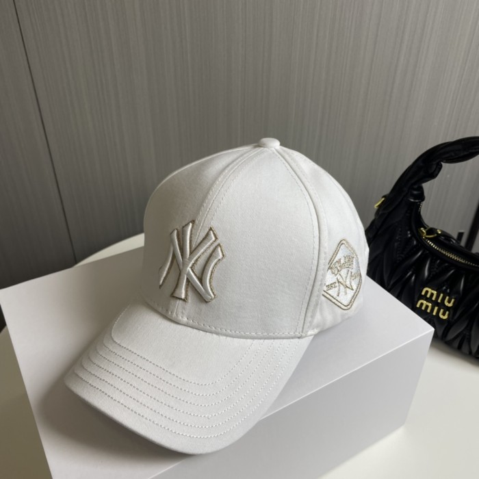 使い勝手良し NY スーパーコピー 2026SSの刺繍​野球帽