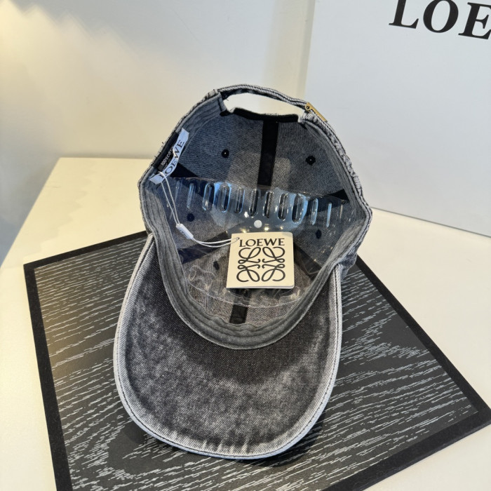 超話題! ロエベ スーパーコピー 2026SS夏の野球帽