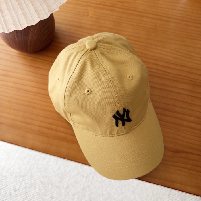 一目惚れ♪  NY スーパーコピー 2026SSの最新刺繍入り野球帽