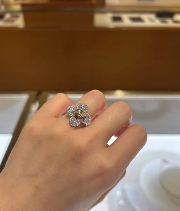 累積売上総額第１位！ ルイヴィトン コピー 2026SS LV のサンフラワーリング