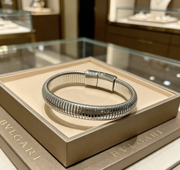 超奇跡の入荷☆ ブルガリ 激安偽物 2026SS のブレスレット