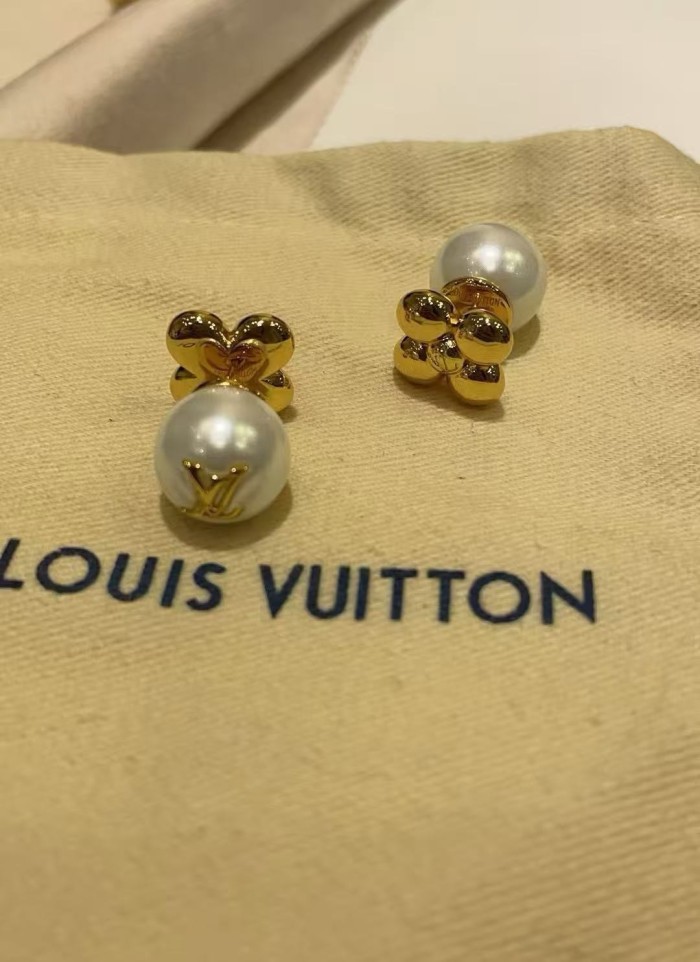入手困難 ルイヴィトン コピー 2026SS LV イヤリング