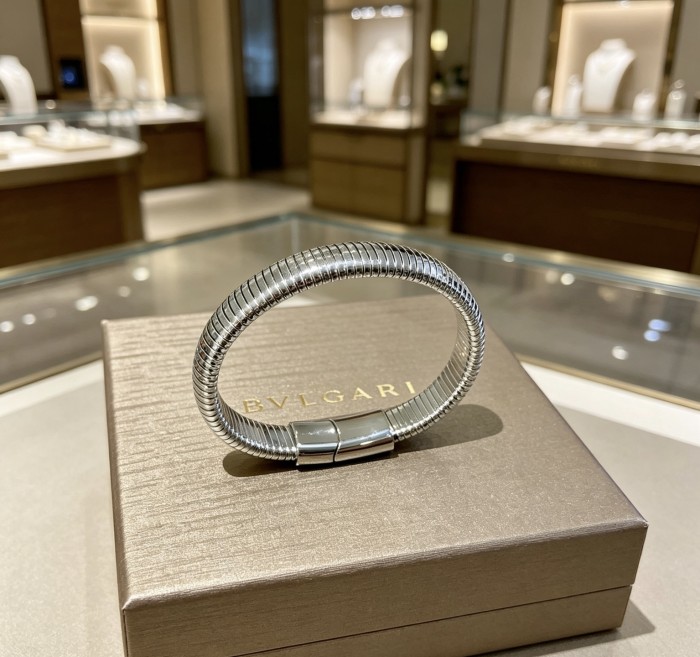 超奇跡の入荷☆ ブルガリ 激安偽物 2026SS のブレスレット