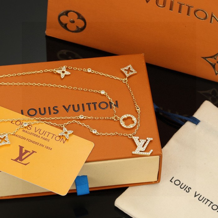 高品質 ルイヴィトン n級品 2026SS LV 多元素ネックス