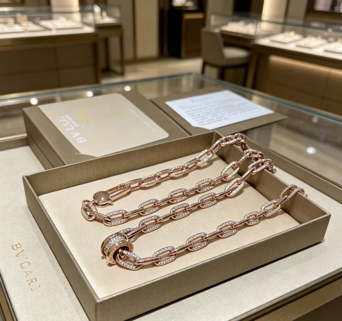 使い勝手良し ブルガリ コピーおすすめ 2026SS のネックレス