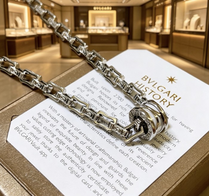 日本未入荷 ブルガリ 偽物通販 2026SS のネックレス
