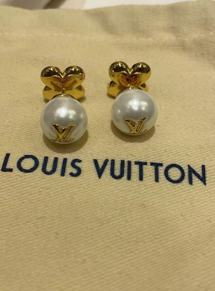 入手困難 ルイヴィトン コピー 2026SS LV イヤリング