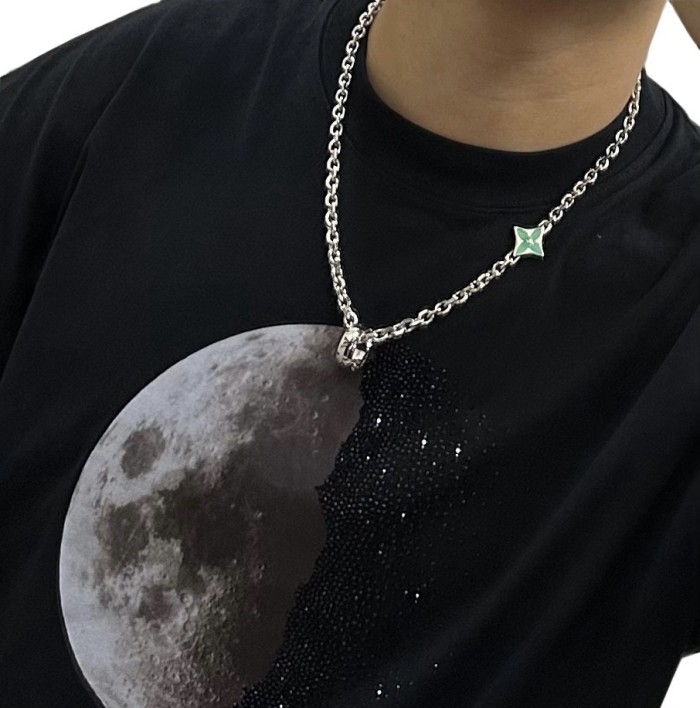 日本未入荷 ルイヴィトン n級品 2026SS のLVネックレス