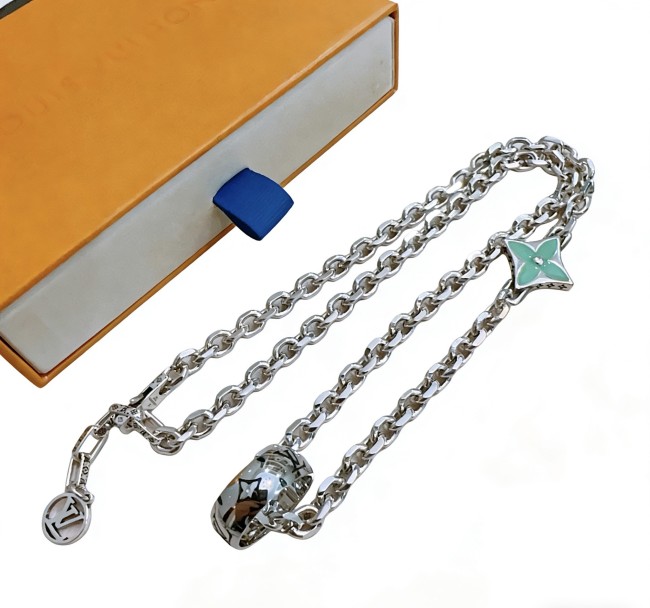 日本未入荷 ルイヴィトン n級品 2026SS のLVネックレス