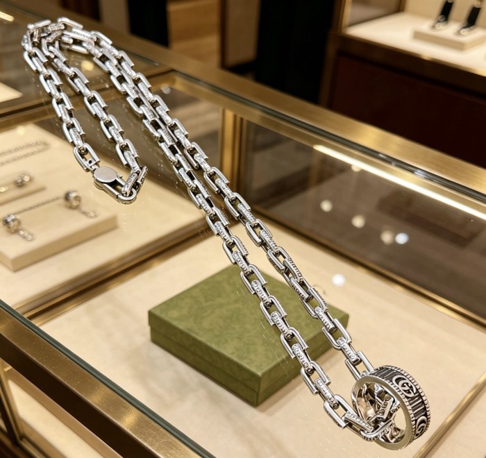 入手困難 グッチ 激安通販 2026SS の ネックレス