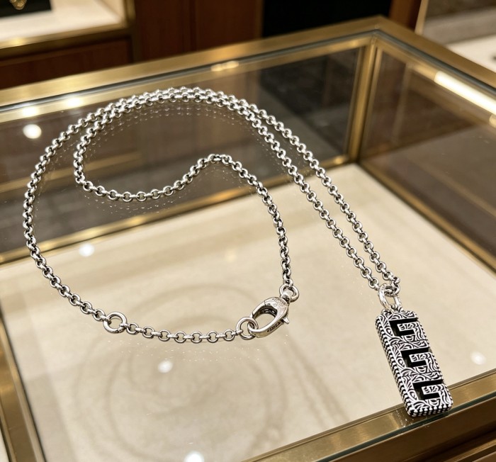 日本未入荷 グッチ コピー 2026SS のネックレス