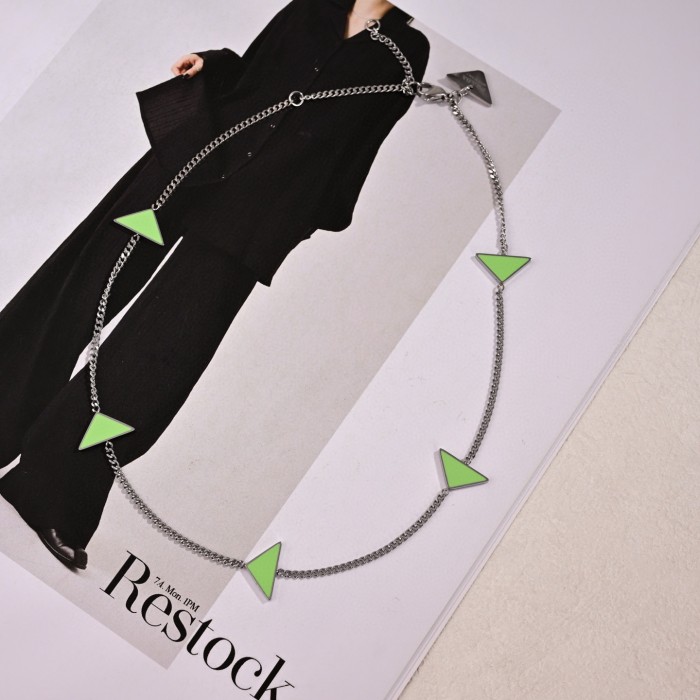 追跡付 Prada プラダ スーパーコピー 2026SS 三角ネックレス