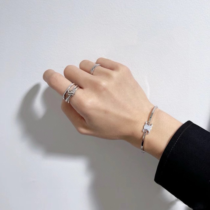 日本未入荷 Celineセリーヌn級品 2026SS ブレスレット