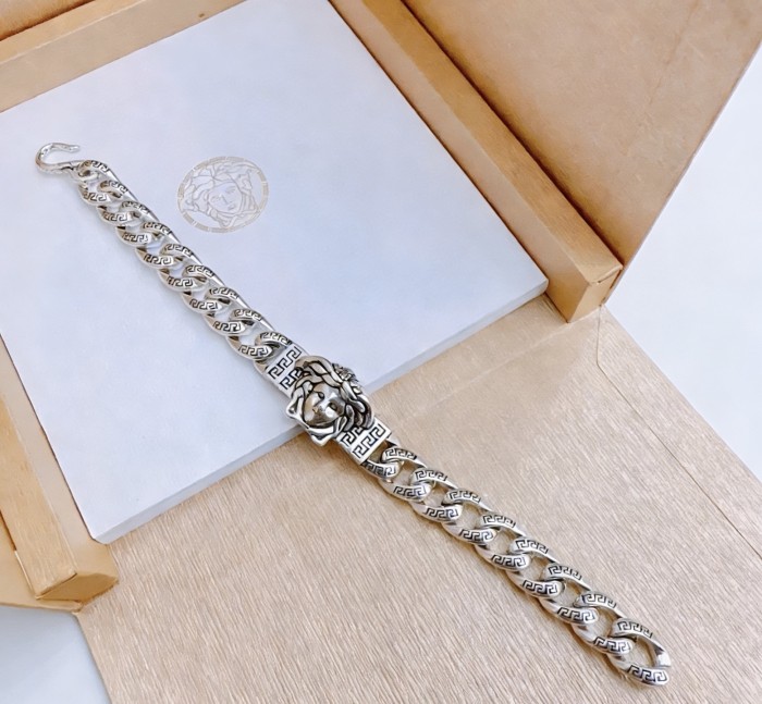 大人気 Versace ヴェルサーチ コピー 2026SS ブレスレット