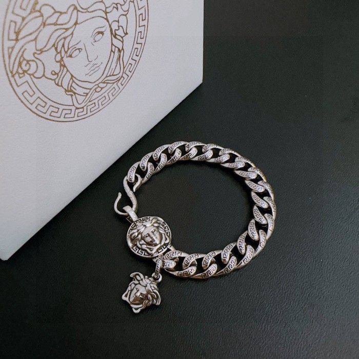 稀少 Versace ヴェルサーチ スーパーコピー 2026SS ブレスレット