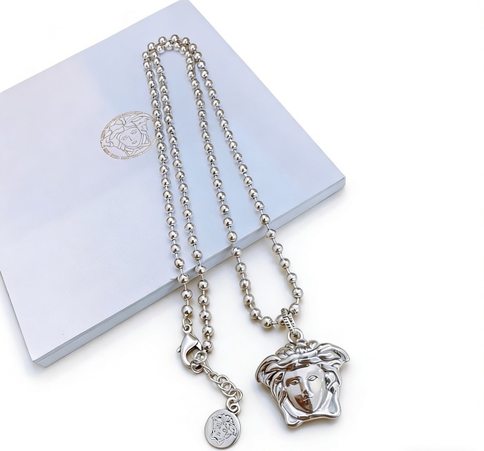 高品質 Versace ヴェルサーチ 偽物通販 2026SS ネックレス