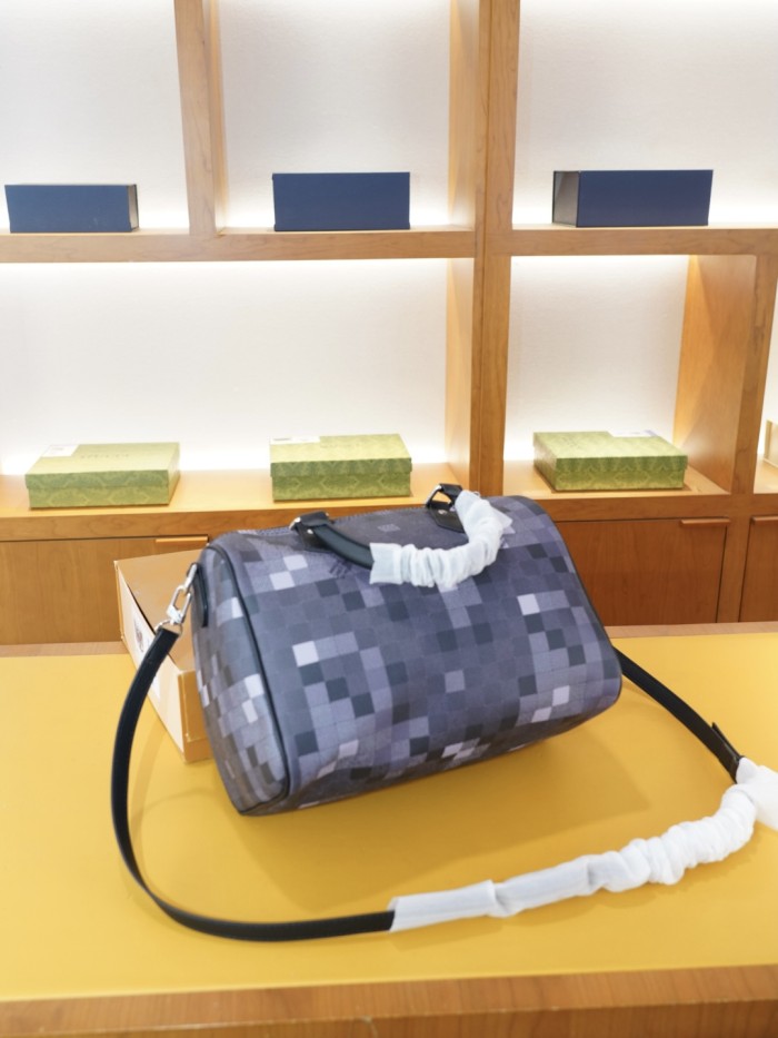 高品質 ルイヴィトン n級品 2026SS メンズ ショルダーバッグ