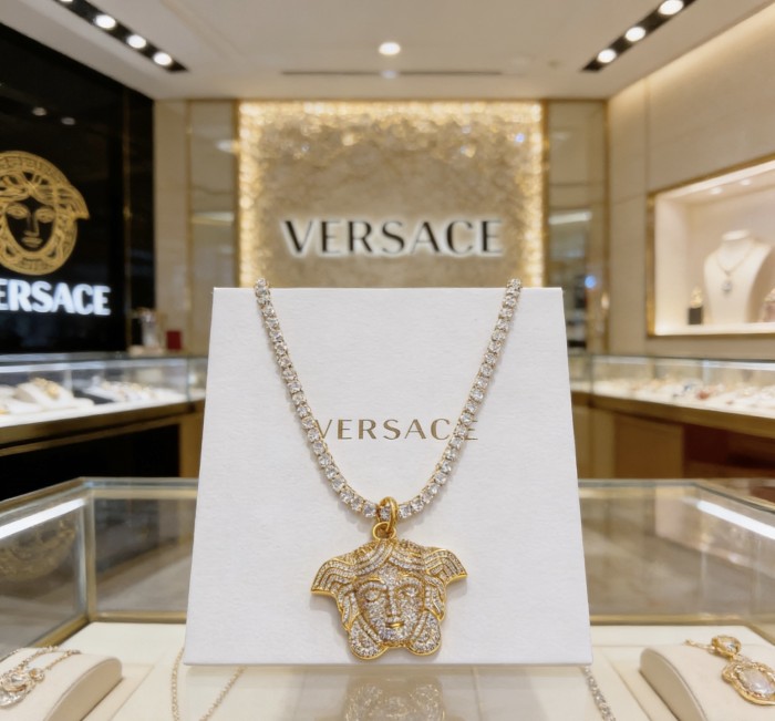 使い勝手良し Versace ヴェルサーチ スーパーコピー 2026SS ブレスレット