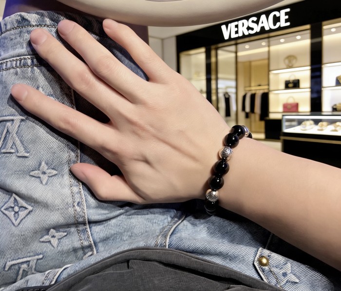 累積売上総額第１位！ Versace ヴェルサーチ n級品 2026SS ブレスレット