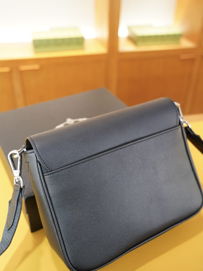 超奇跡の入荷☆ プラダ コピーおすすめ 2026SSメンズ ショルダーバック