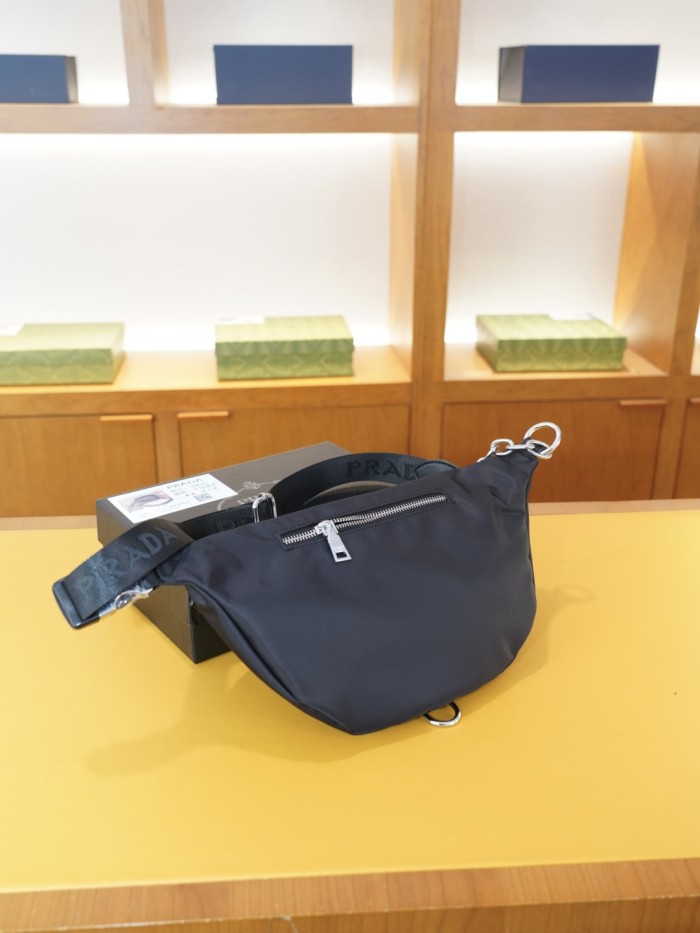 【話題商品！】 プラダ コピーおすすめ 2026SSメンズ ウエストポーチ