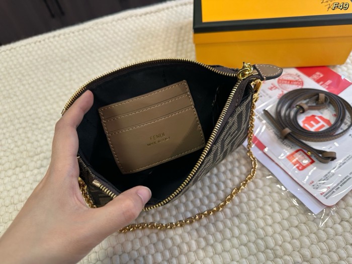 超奇跡の入荷☆ フェンディ 激安偽物 2026SS レディース ショルダーバック