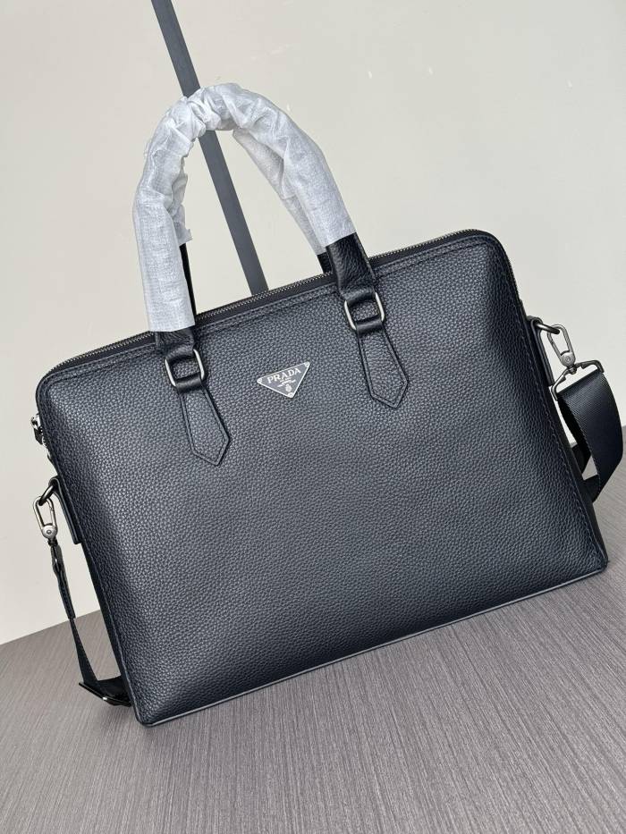 超奇跡の入荷☆ プラダ スーパーコピー 2026SSメンズ ハンドバック