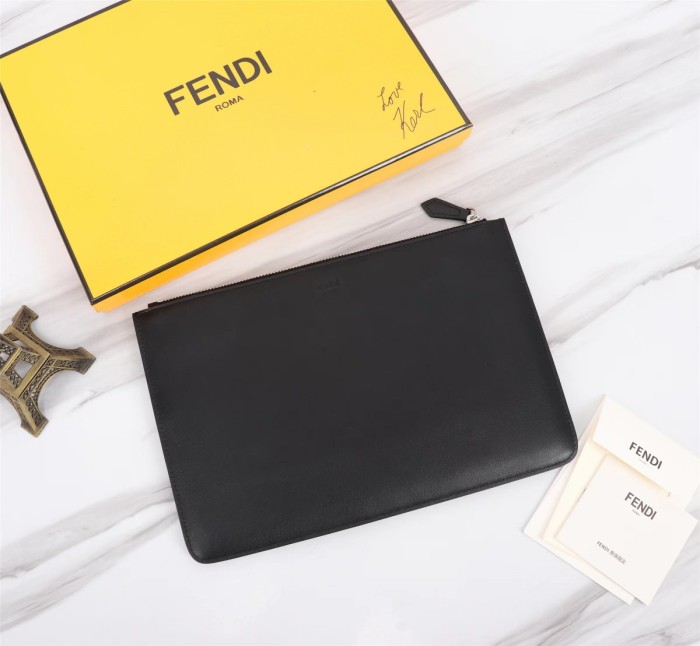 追跡付 フェンディ n級品 2026SS メンズ ハンドバック