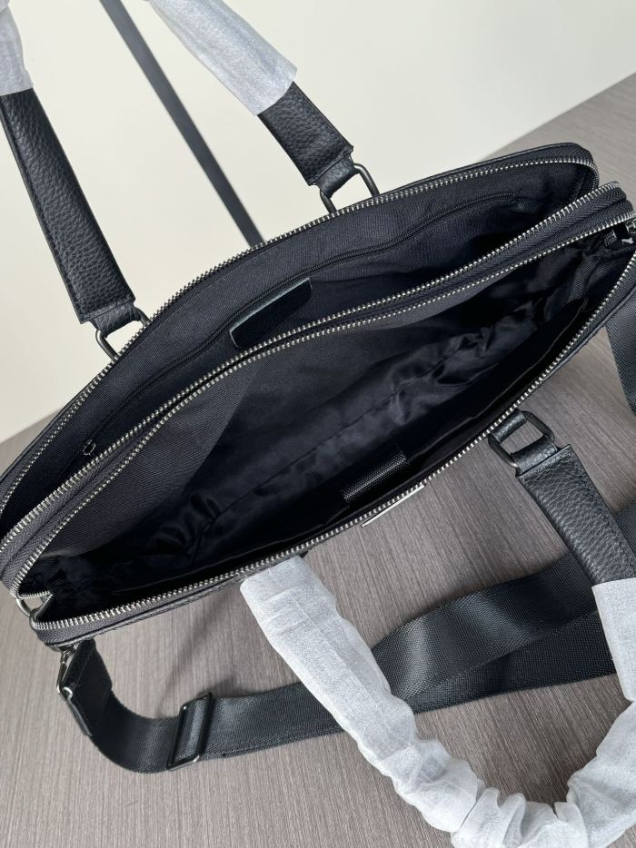 超奇跡の入荷☆ プラダ スーパーコピー 2026SSメンズ ハンドバック