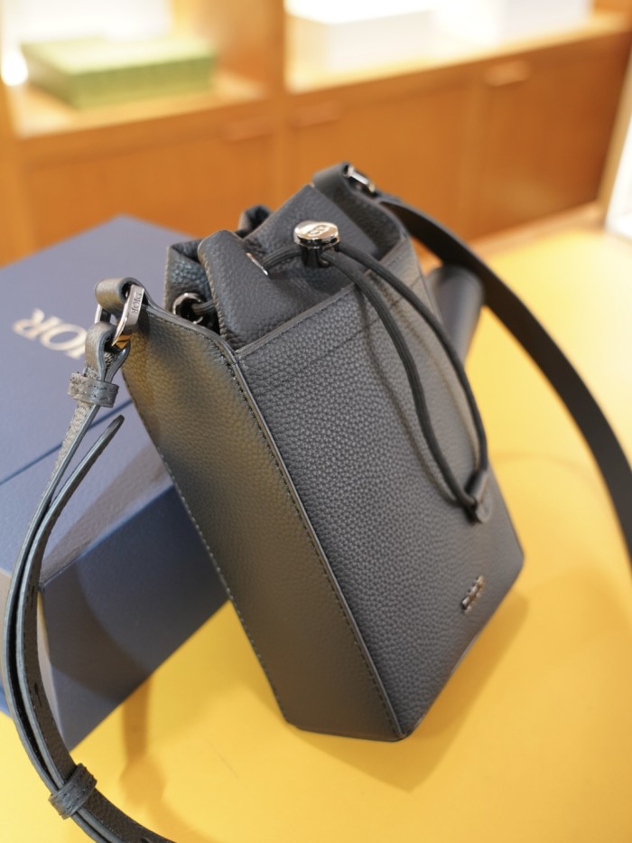 使い勝手良し ディオール コピー 2026SS メンズ ショルダーバック