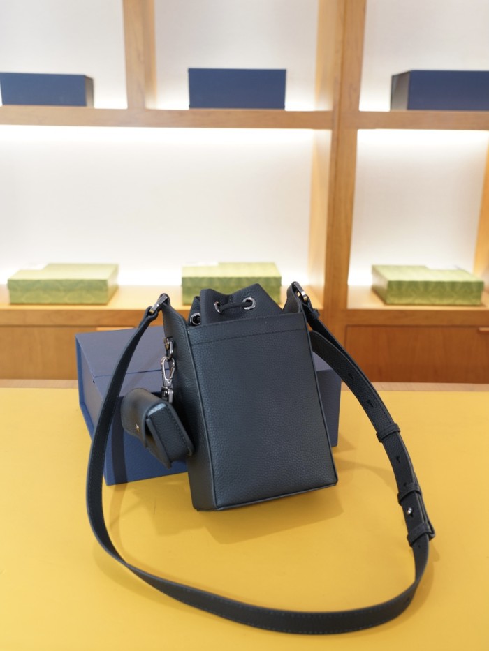 使い勝手良し ディオール コピー 2026SS メンズ ショルダーバック