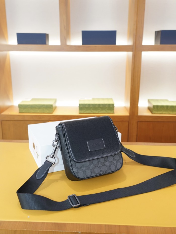 【限定】コーチ n級品 2026SS メンズ ショルダーバッグ