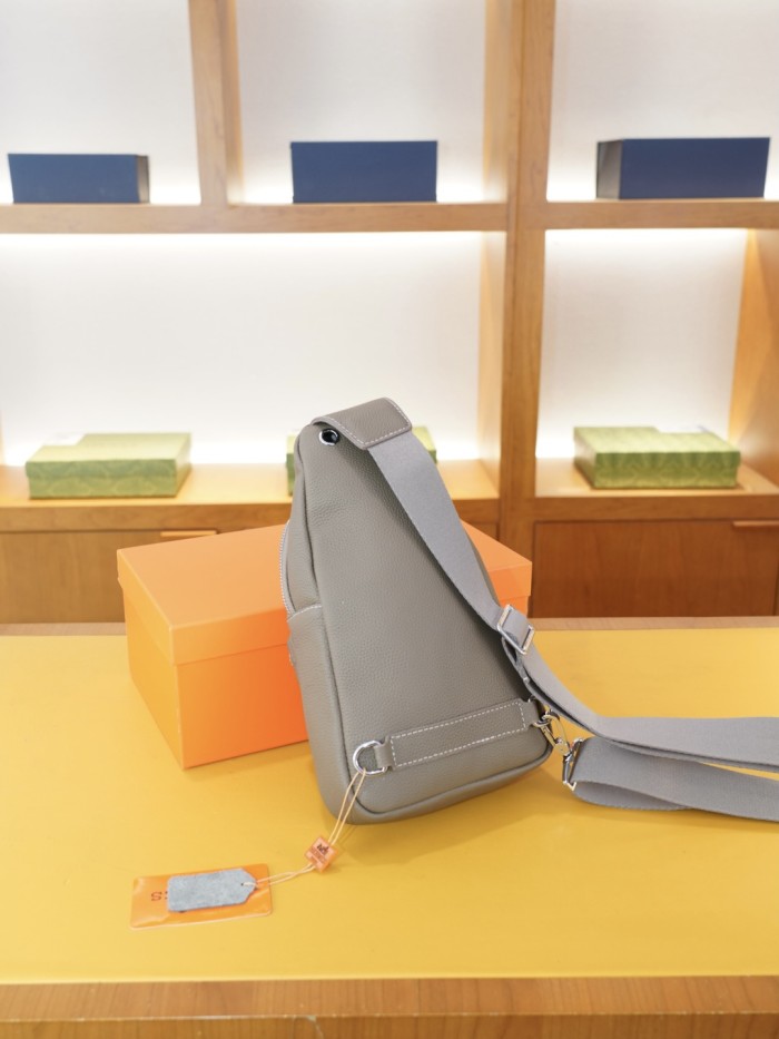 【話題商品！】エルメス 偽物通販 2026SSメンズ ショルダーバック
