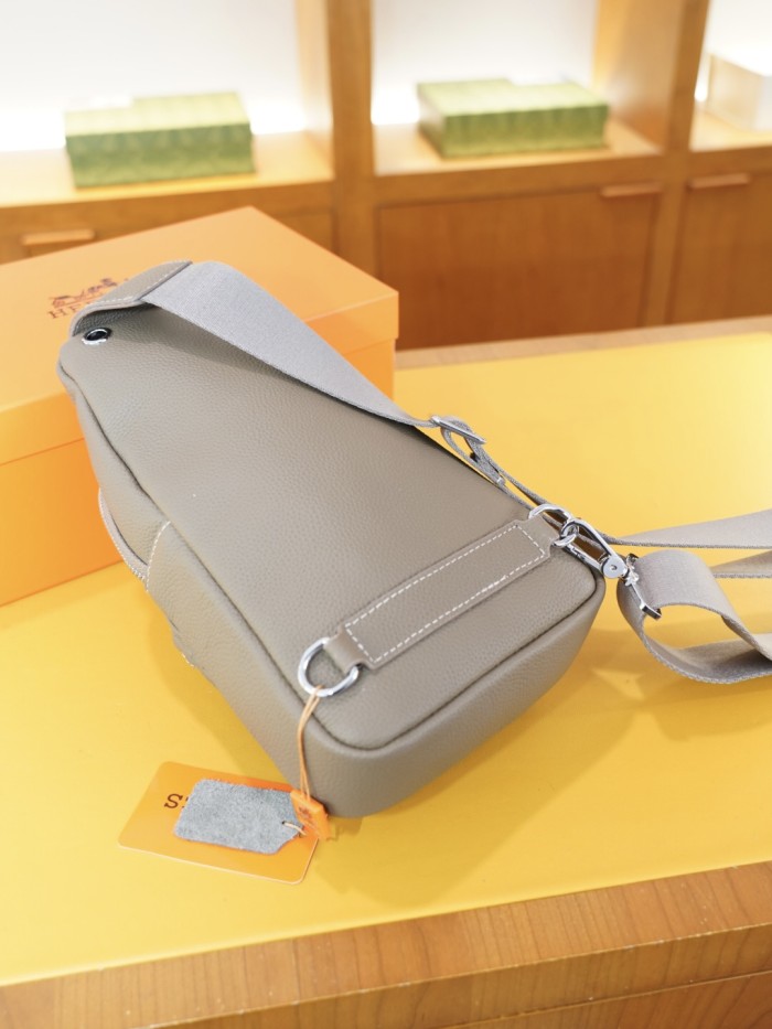 【話題商品！】エルメス 偽物通販 2026SSメンズ ショルダーバック