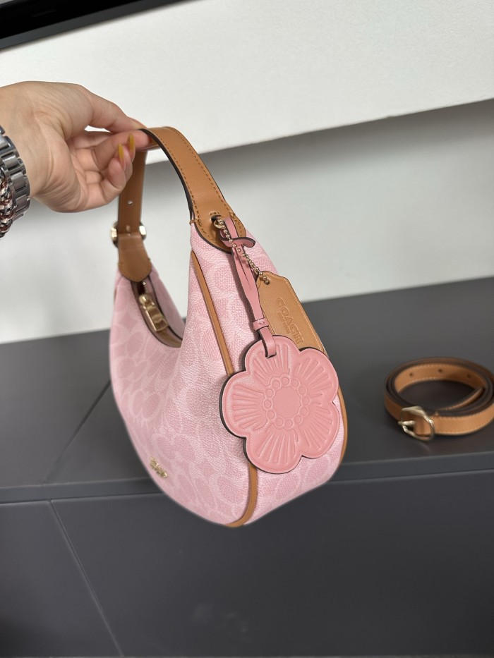 大人気 コーチ n級品 2026SS レディース ショルダーバッグ