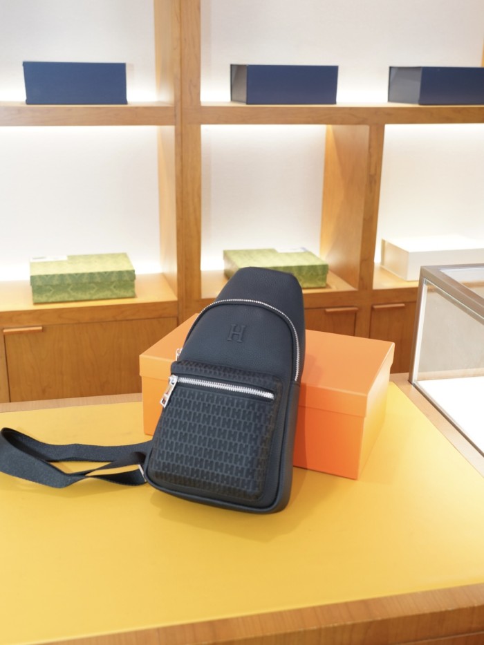 日本未入荷 エルメス コピーおすすめ 2026SSメンズ ショルダーバック