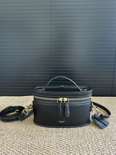 超奇跡の入荷☆ コーチ n級品 2026SS レディース ショルダーバッグ