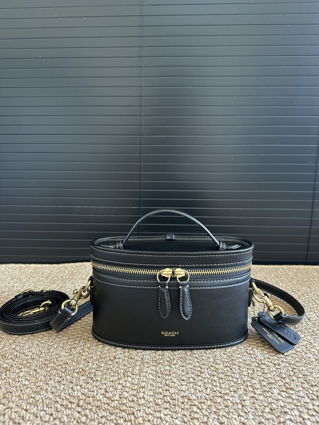 超奇跡の入荷☆ コーチ n級品 2026SS レディース ショルダーバッグ