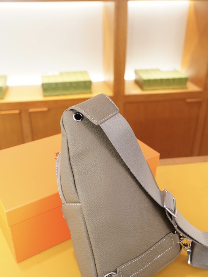 【話題商品！】エルメス 偽物通販 2026SSメンズ ショルダーバック