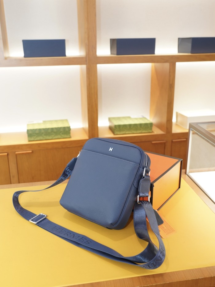 【限定】エルメス 偽物通販 2026SSメンズ ショルダーバック