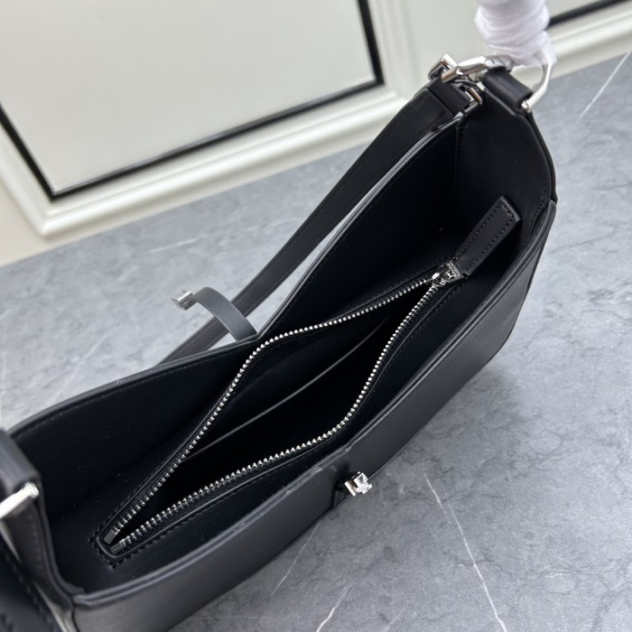 稀少 ジバンシィ コピー 2026SS レディース ショルダーバック